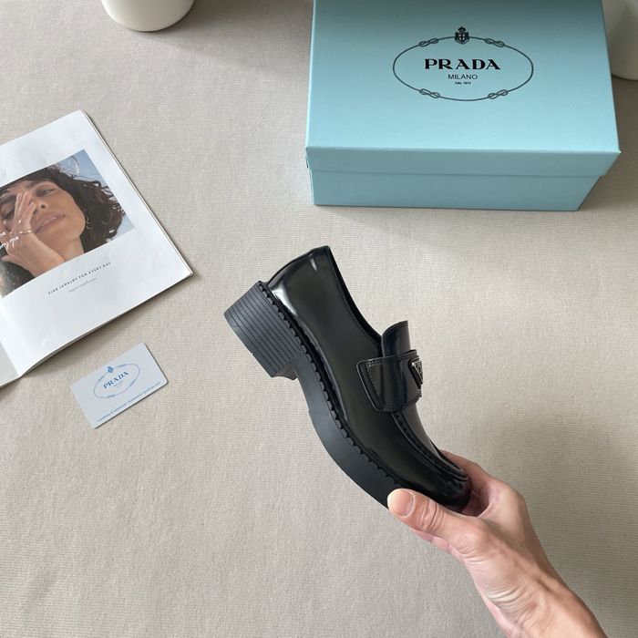 Pantofi Prada piele