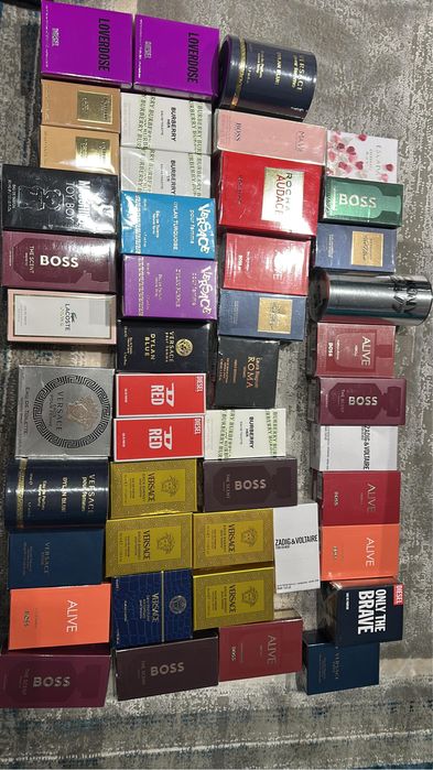 Vand parfumuri originale !!!