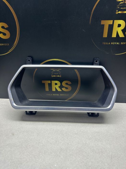 Рамка на таблото (хром) Tesla Model S