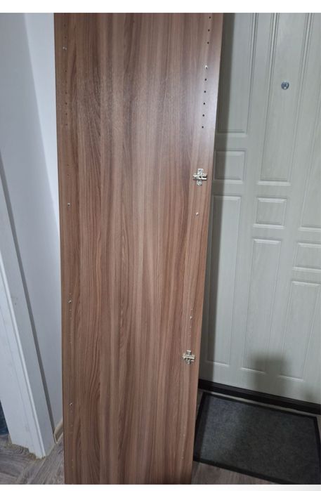 Шкаф продается.