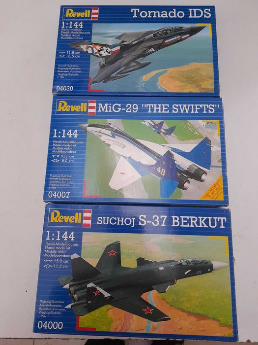 Machete avioane Revell 1/144