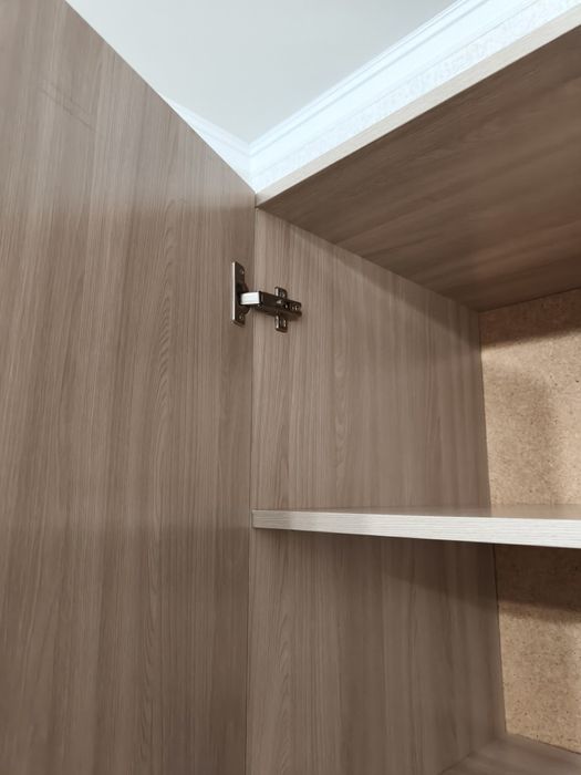 Шкаф для вещей трёхдверный