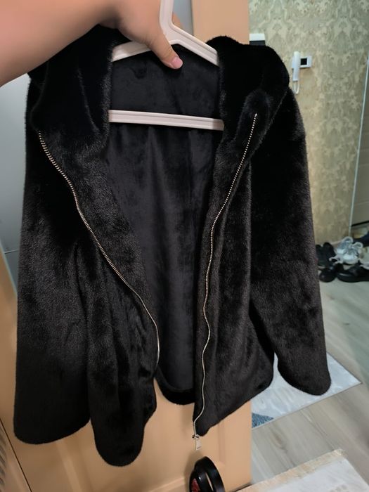 Продам шубу новую