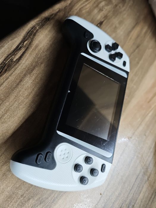 Мини-игровая консоль 3.5" с 500 играми