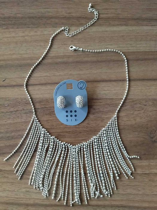 Колие и обеци- имитация на сребро