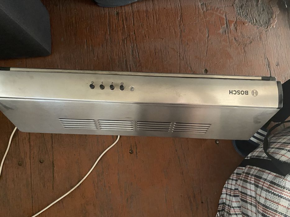 Срочно продам вытяжку бош