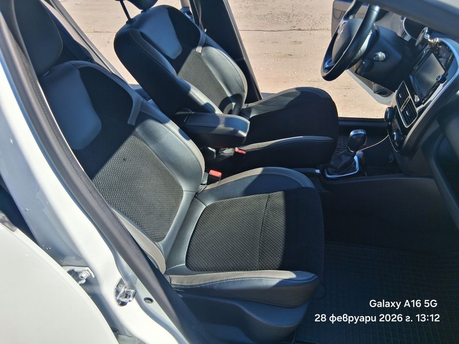 Рено Clio IV .1.2,118hp,автоматик,лед пакет ,задна камера,парктрони