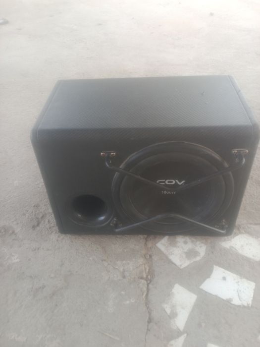 сабвуфер 1800 w        .
