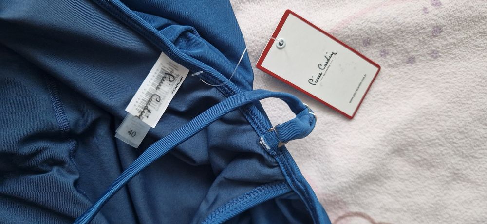 Нов цял бански Pierre Cardin 40 р-р