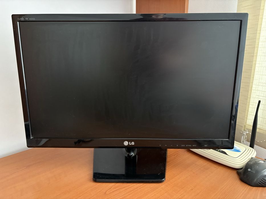 LG M2432D-PZ Монитор 1920х1080