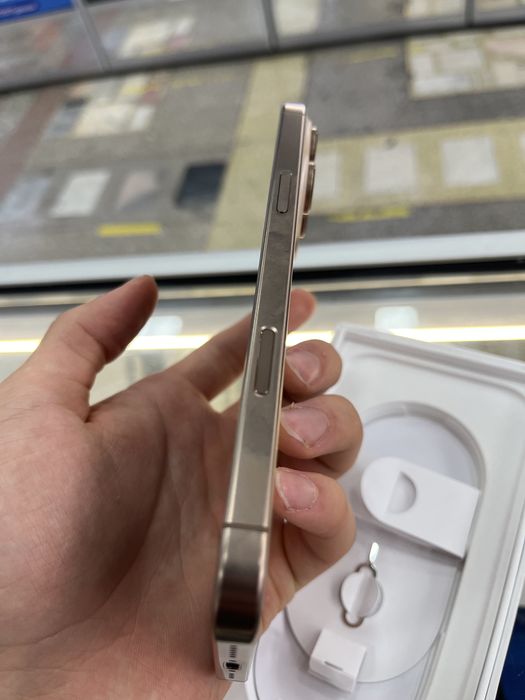 Iphone 16 pro max 256гб с гарантией
