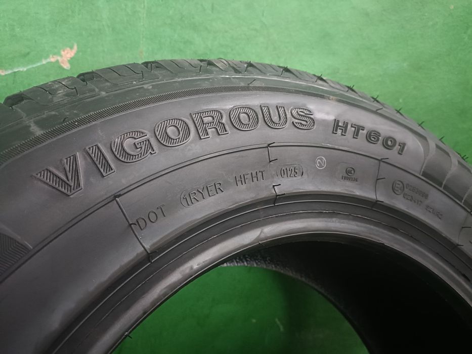Шины новые 215/70 R16 Hifly
