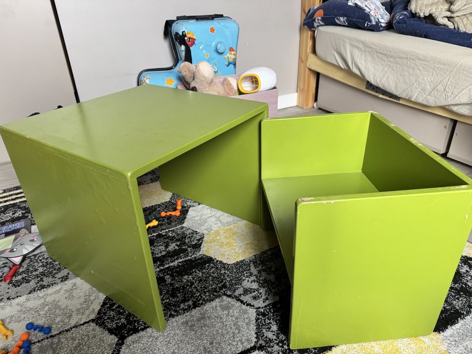 Детский стол со стульчиком