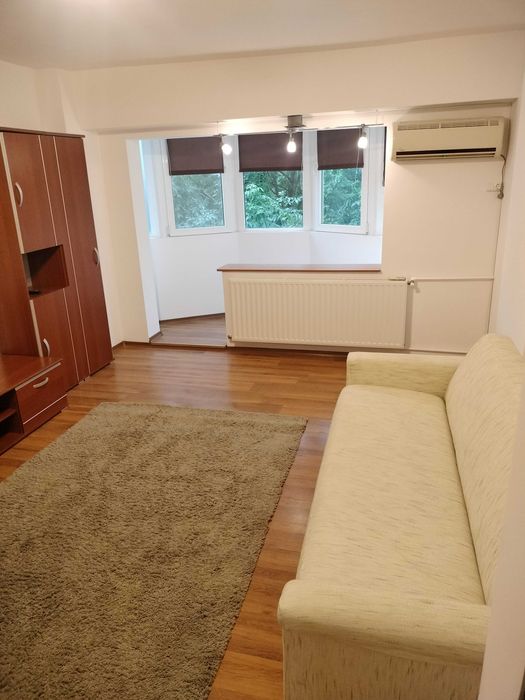 Inciriere Garsoniera zona  Tei