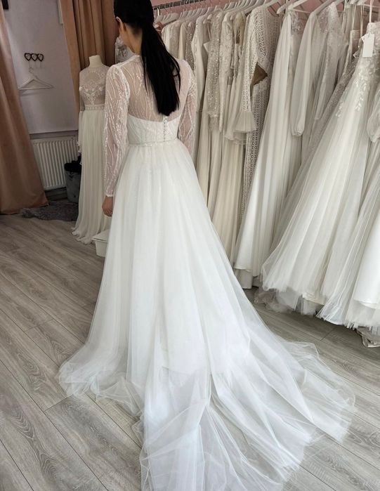 Vând rochie de mireasă realizată la atelier