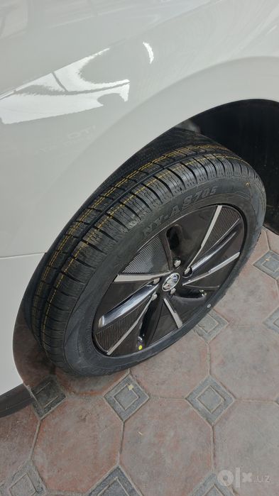 Продаём Свой электромобиль Buick Velite 6