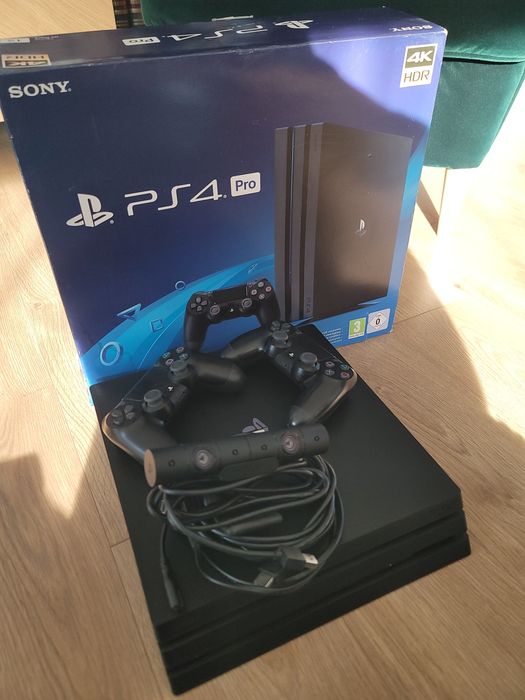 PlayStation4 Pro | PS4 Pro 1TB + 2 controllere si PS Camera