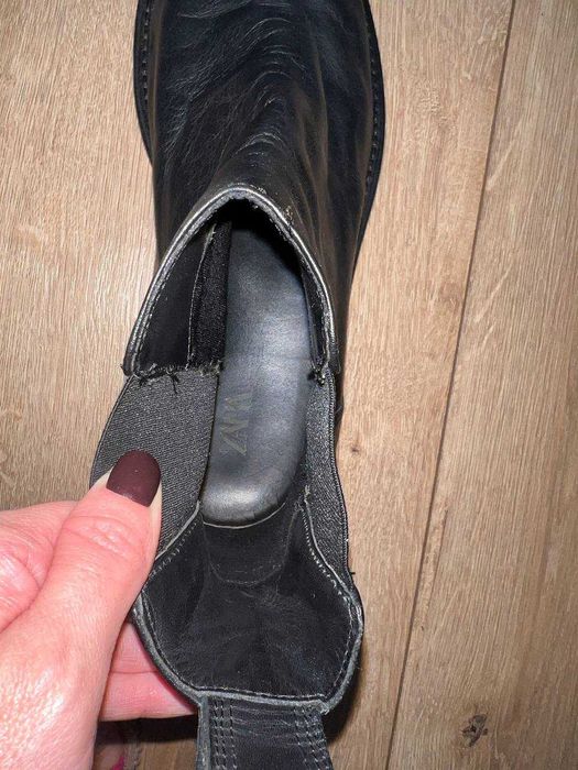 Кожаные ботинки ZARA