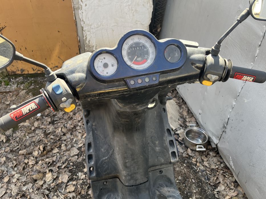 скутер BWS и Peugeot