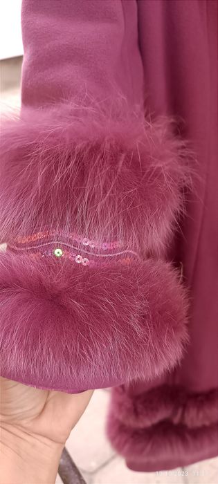 Пальто женское Calvin Dior.