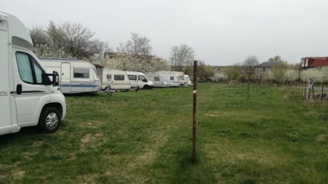 Parcare rulote, autoturisme, basculante