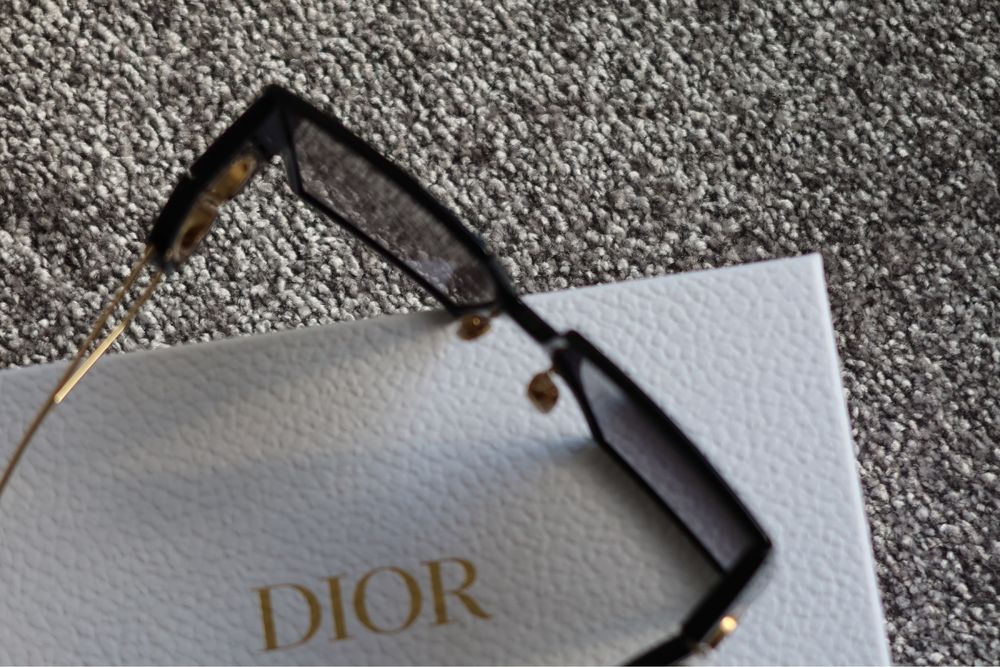Ochelari Dior.