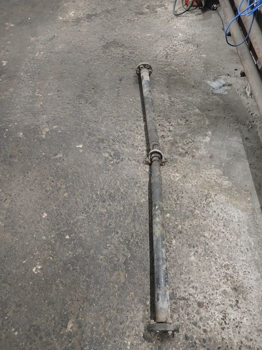 Продам кардан на Мерседес 124