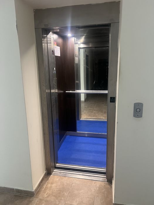 Продавам студио слънчев бряг (първа линия)