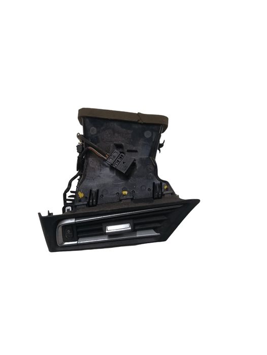 Grila Ventilatie Dreapta Fata Bmw 7 V F01, F02, F03, F04 2008 - 2015