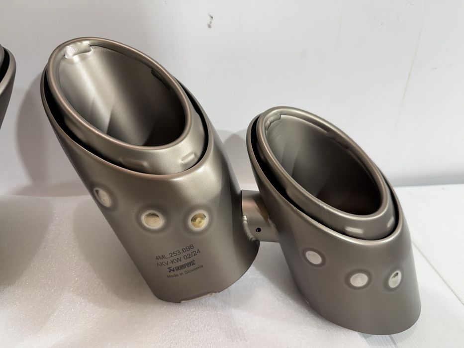 Tips/tips uri evacuare Akrapovic Lamborghini Urus 4ML253697/698