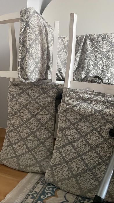 Стол с стулями срочно