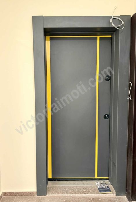 Продава се Тристаен апартамент в Велико Търново, Център - 152 кв.м за 695 €/кв.м - Снимка #2