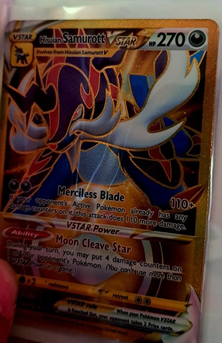 Vând lot Pokémon TCG format din 5 mini albume cu cărți Pokémon.
