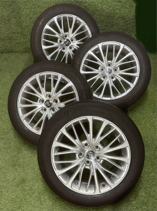 Диски титанки в сборе с шинами 215/55 R17 5x114.3 Toyota
