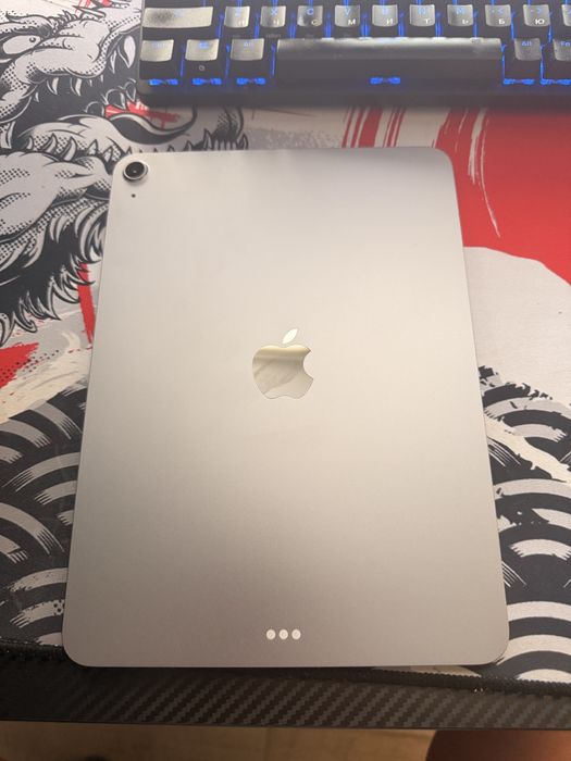 Планшет Apple 11