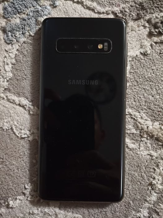 Продам Galaxy S10 8/128