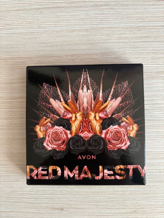 Палитра сенки Avon