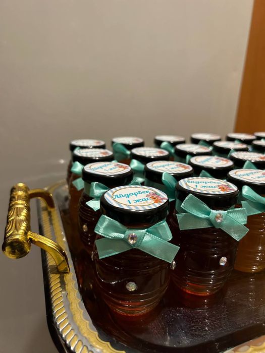 Корзина с мёдом.