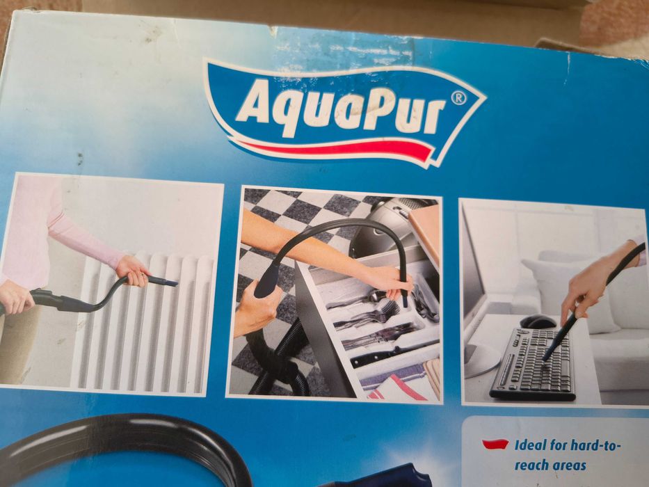Furtun aspirator adaptat pentru spatii înguste