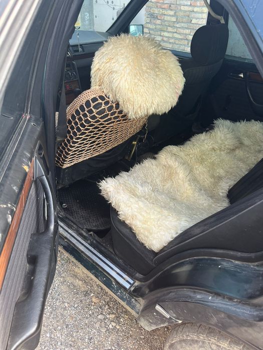 Прадаётся Мерседес.220