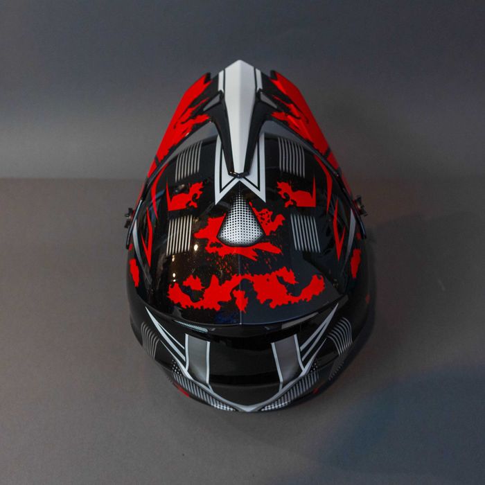 Каска с очила за ел. тротинетка , велосипед , мотокрос