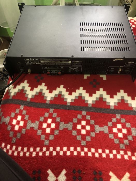 Vând,schimb un mixer yamaha si o putere