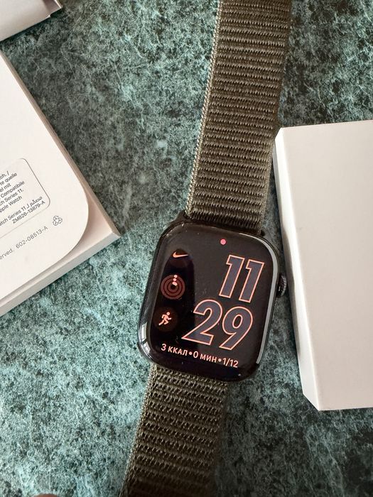 Продам  часы apple watch 11 на 42 мм