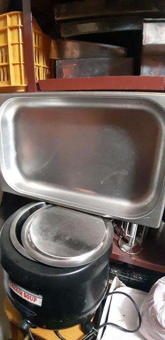 Елипса и кръгли подноси за храна