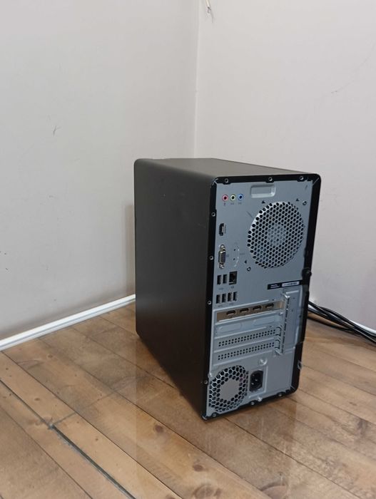 Настолен компютър HP 290 G2 i5-8500