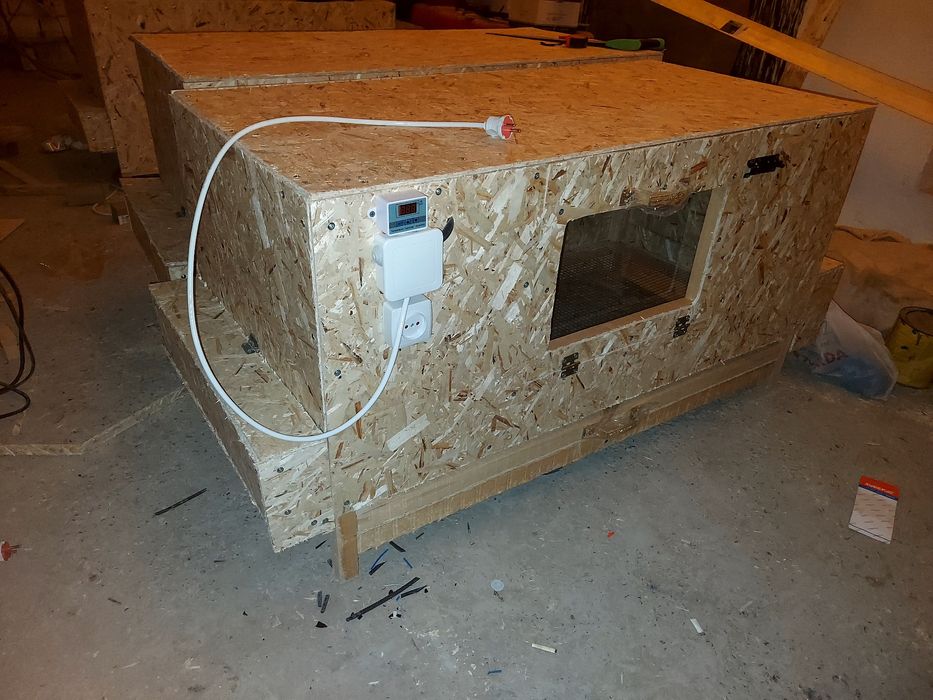 Брудер сатылады балапан асырауға арналған