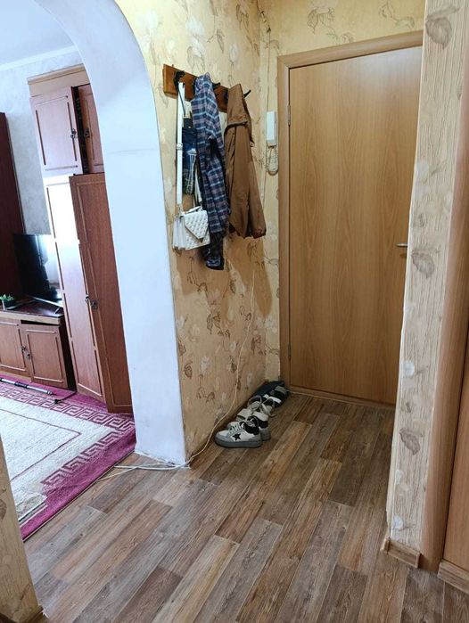 Продам трёхкомнатную квартиру