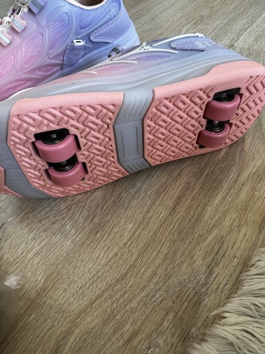 Кроссовки ролики