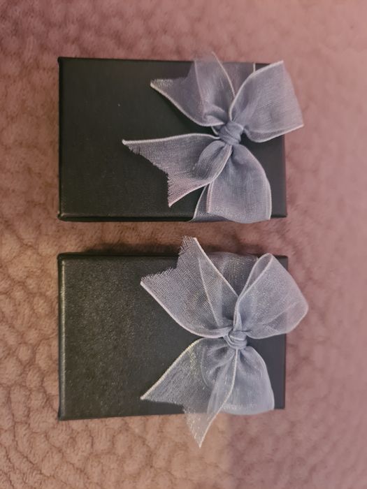 Комплект обеци и гривна, нови