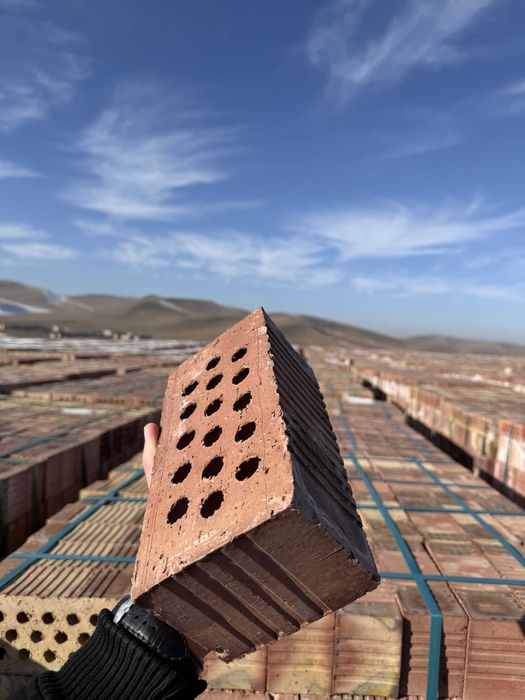 Керамический полуторный кирпич М200